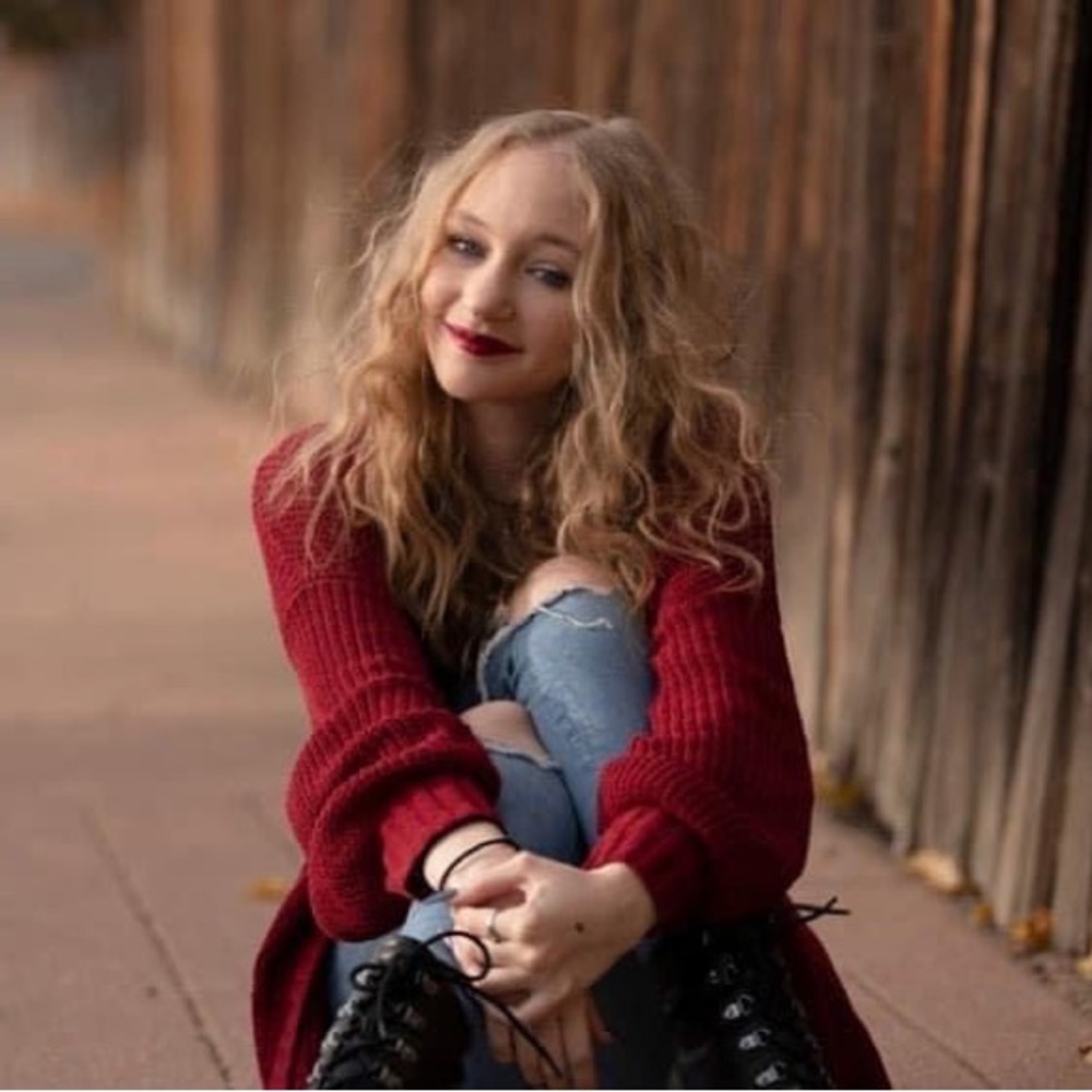 Meet your Posher, Zoee